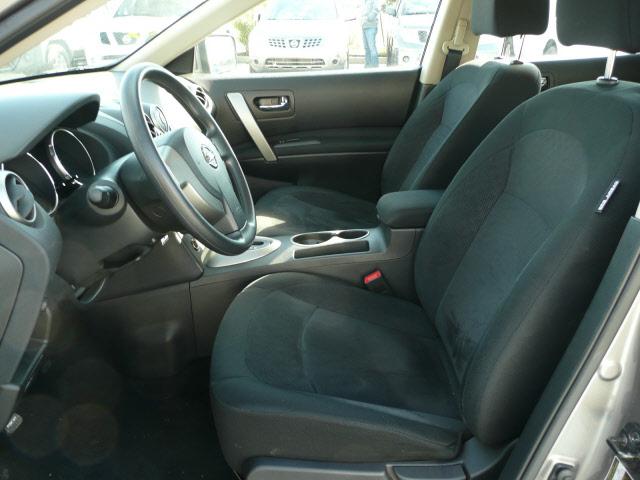 Nissan Rogue 2010 photo 2