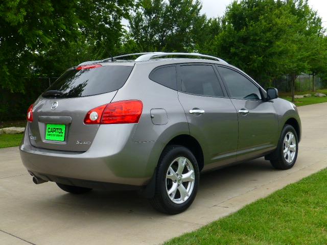 Nissan Rogue 2010 photo 2