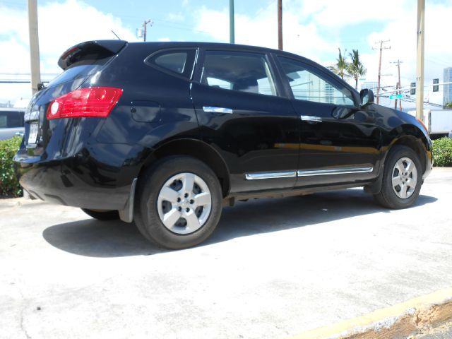 Nissan Rogue Touring / AWD SUV