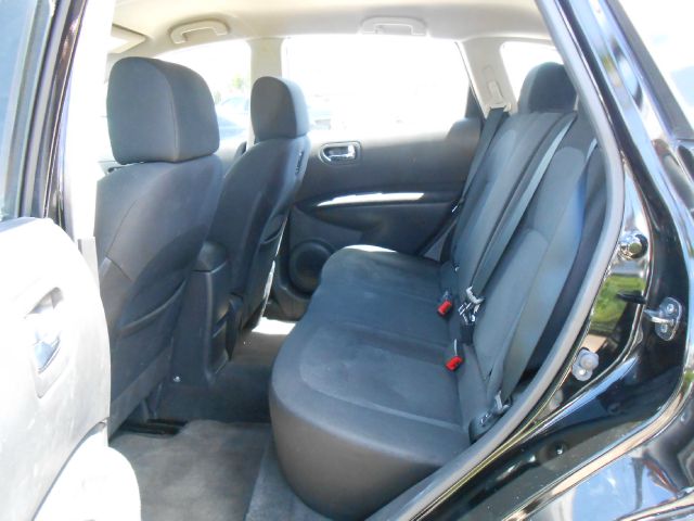 Nissan Rogue 2011 photo 4