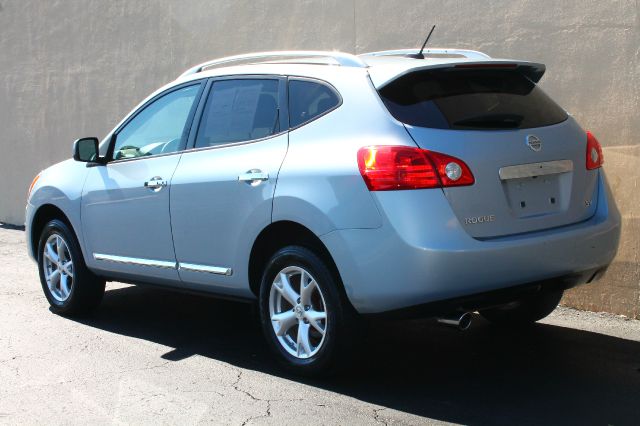 Nissan Rogue 2011 photo 1