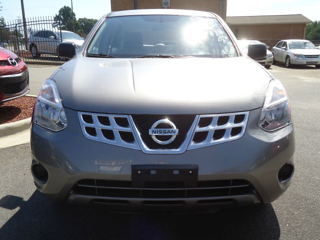 Nissan Rogue Lariat Crew Cab 4WD DRW SUV