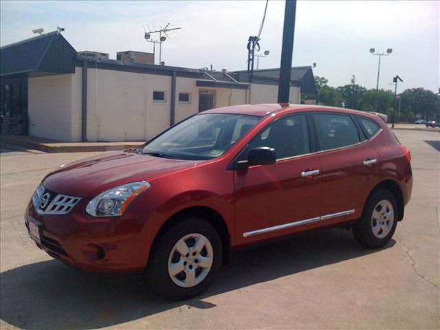 Nissan Rogue 2011 photo 2