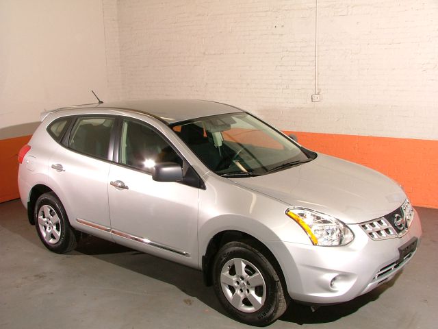 Nissan Rogue Lariat Crew Cab 4WD DRW SUV