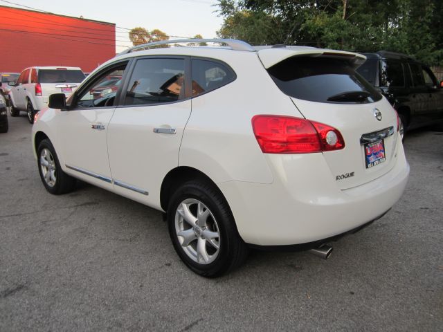 Nissan Rogue 2011 photo 2