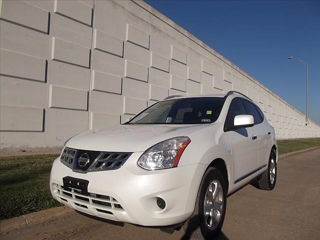 Nissan Rogue 2011 photo 4