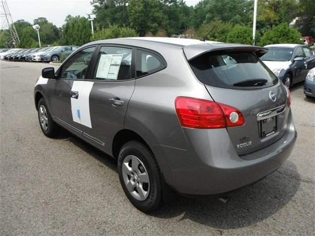 Nissan Rogue 2011 photo 2