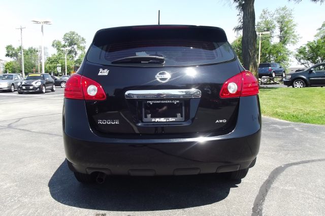 Nissan Rogue 2011 photo 1