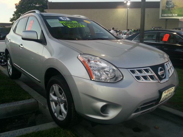 Nissan Rogue 2011 photo 1