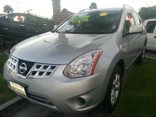 Nissan Rogue 2011 photo 2