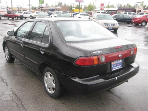 Nissan Sentra 1998 photo 5