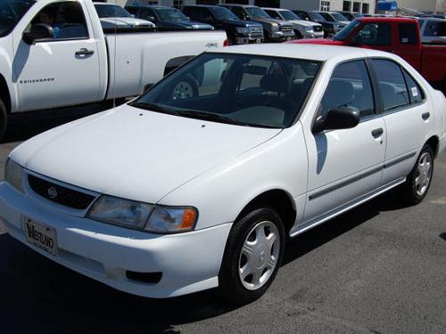 Nissan Sentra 1998 photo 1