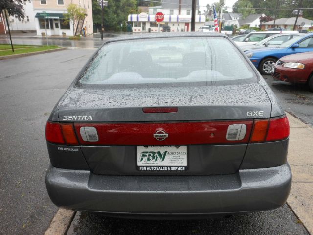 Nissan Sentra 1999 photo 2