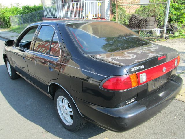 Nissan Sentra 1999 photo 7