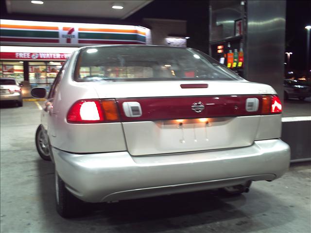 Nissan Sentra 1999 photo 3