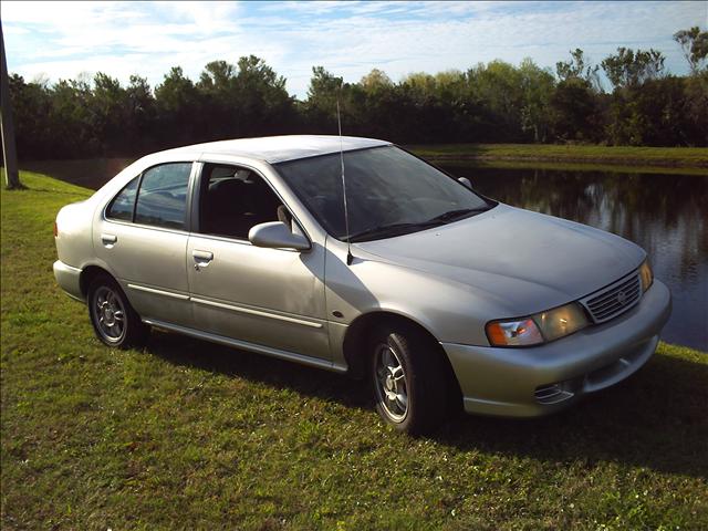 Nissan Sentra 1999 photo 4