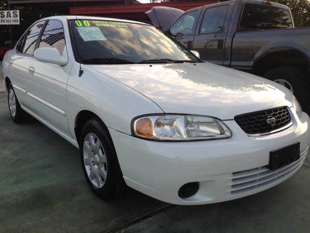 Nissan Sentra 2000 photo 4