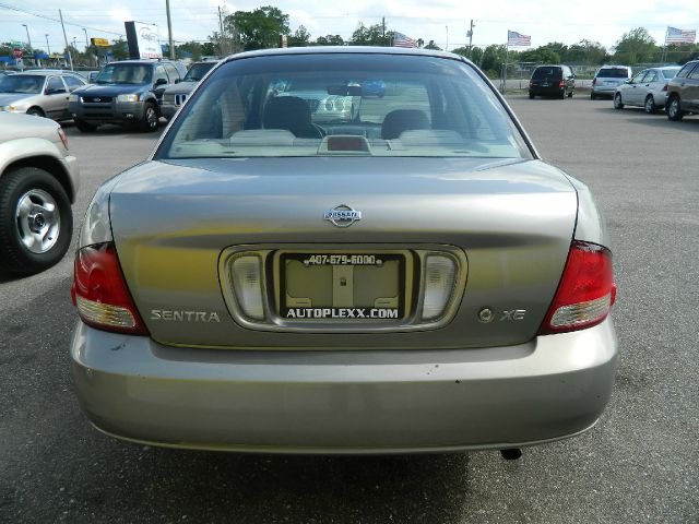 Nissan Sentra 2000 photo 2