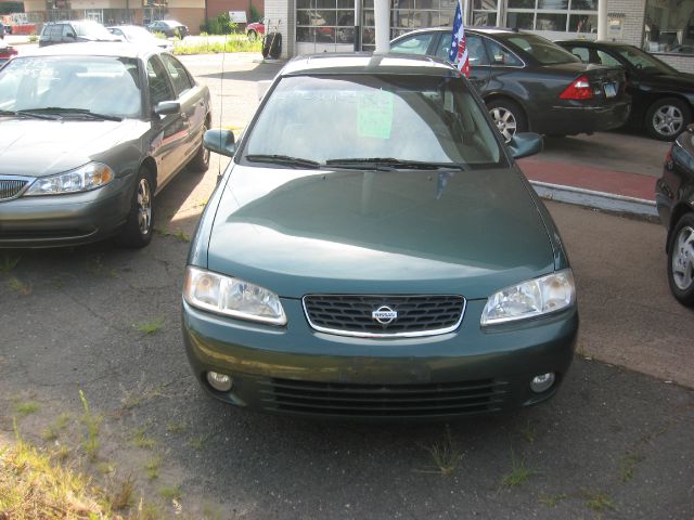 Nissan Sentra 2000 photo 2