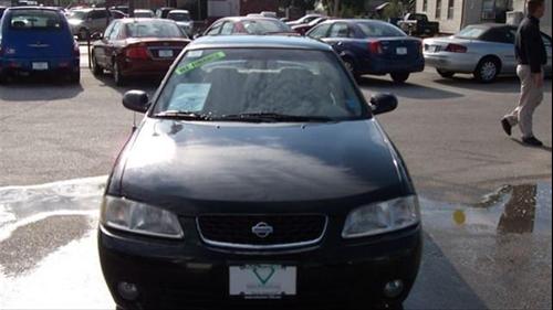 Nissan Sentra 2000 photo 1