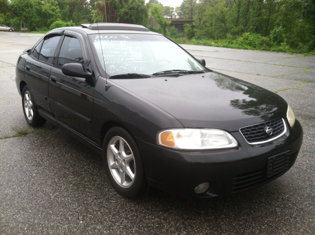 Nissan Sentra 2000 photo 1