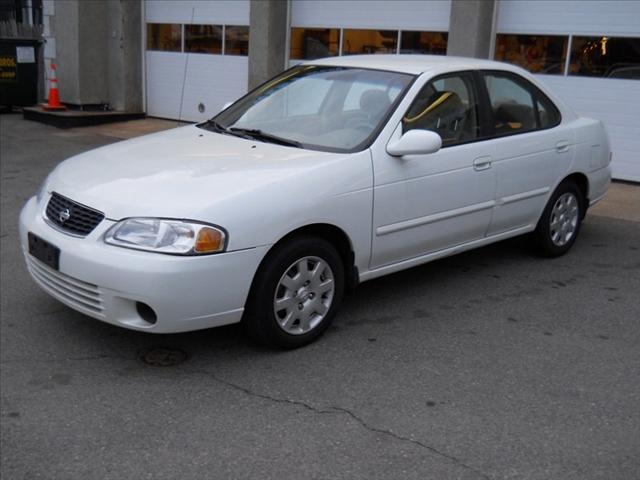 Nissan Sentra 2001 photo 1