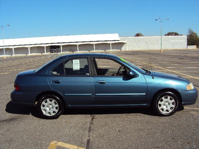 Nissan Sentra 2001 photo 2