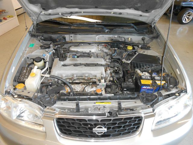 Nissan Sentra 2001 photo 16