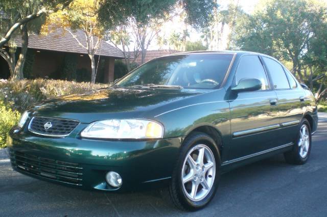 Nissan Sentra SE Sedan