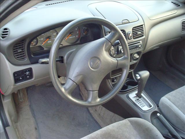 Nissan Sentra 2001 photo 3