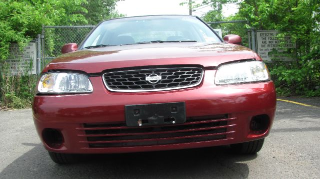 Nissan Sentra SE Sedan