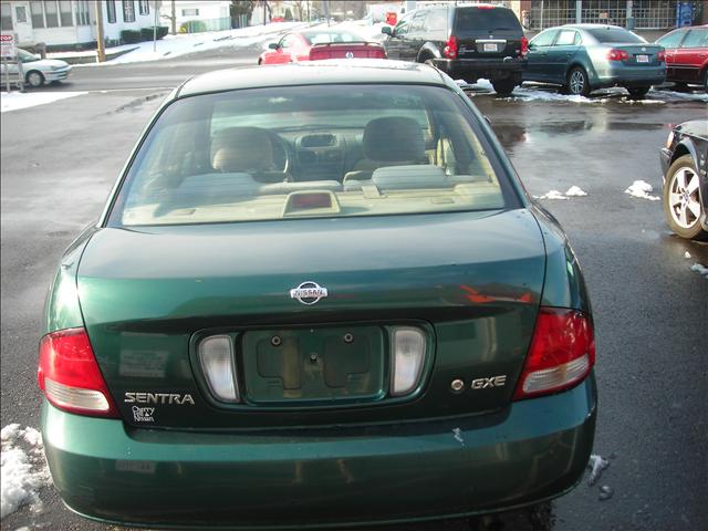 Nissan Sentra 2001 photo 2