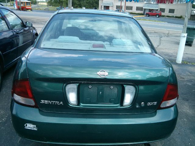 Nissan Sentra 2001 photo 6