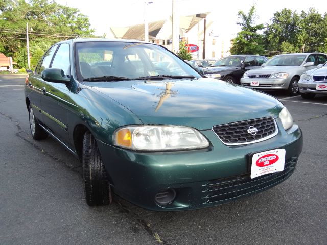 Nissan Sentra 2001 photo 1