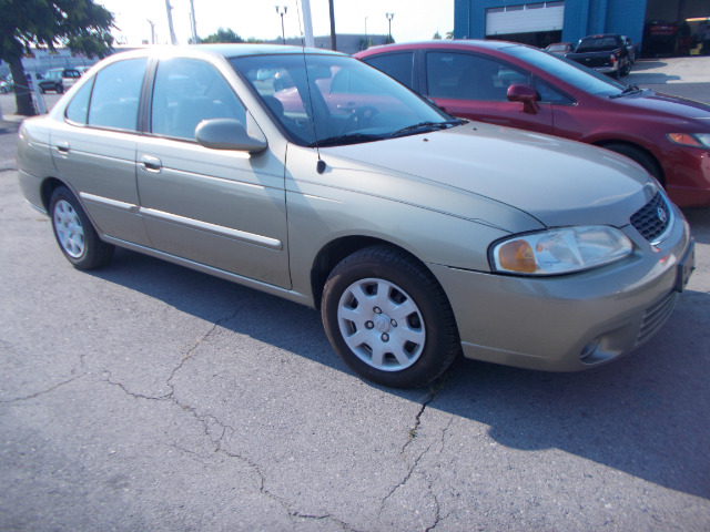 Nissan Sentra 2001 photo 3