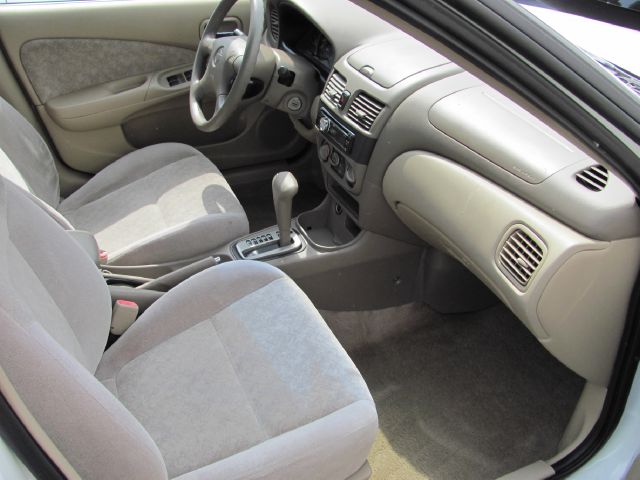 Nissan Sentra 2001 photo 15