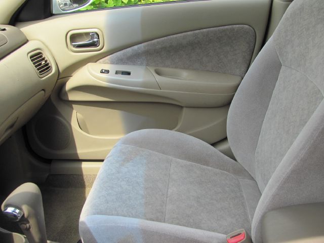 Nissan Sentra 2001 photo 16