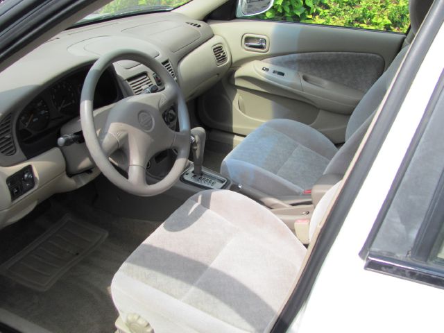 Nissan Sentra 2001 photo 18