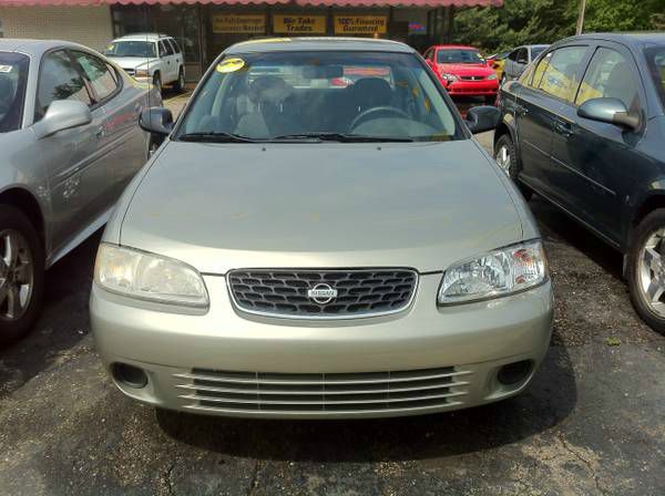 Nissan Sentra 2001 photo 2