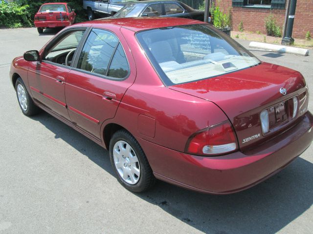 Nissan Sentra 2001 photo 2