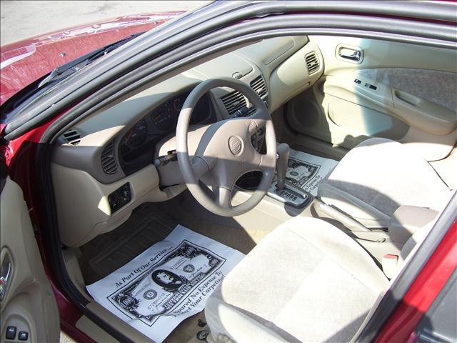 Nissan Sentra 2001 photo 2