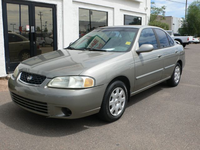 Nissan Sentra 2001 photo 2