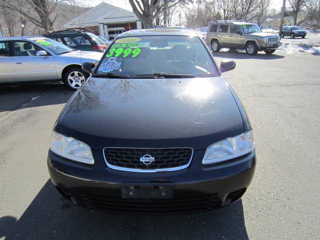 Nissan Sentra 2001 photo 1