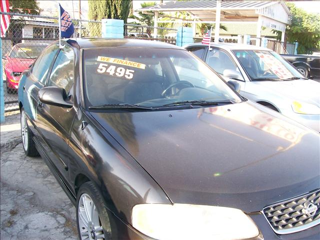 Nissan Sentra 2001 photo 1