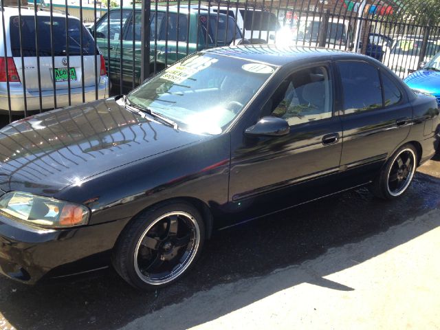 Nissan Sentra 2001 photo 2