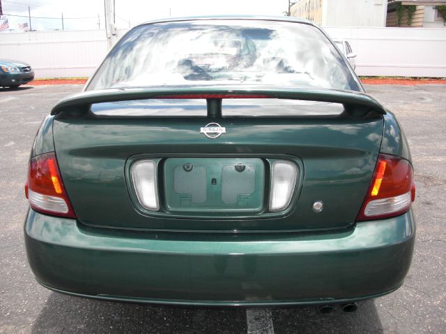 Nissan Sentra 2001 photo 6