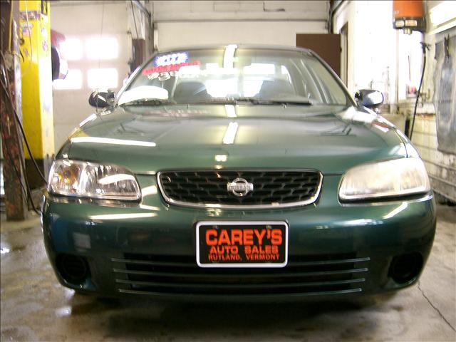 Nissan Sentra 2001 photo 1