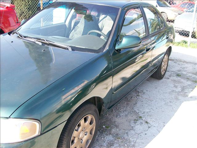 Nissan Sentra 2001 photo 2