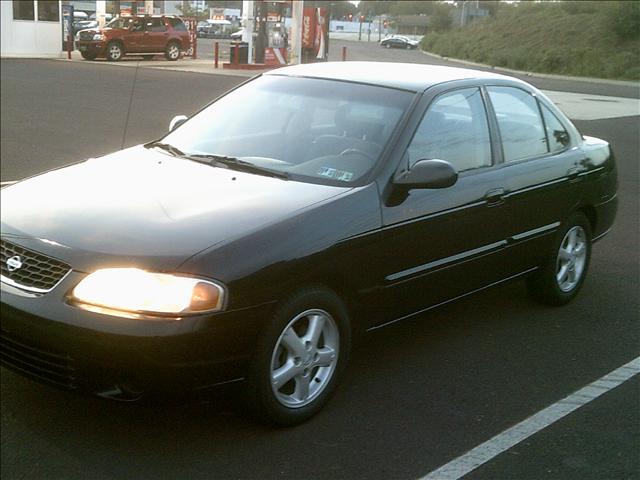 Nissan Sentra 2001 photo 1