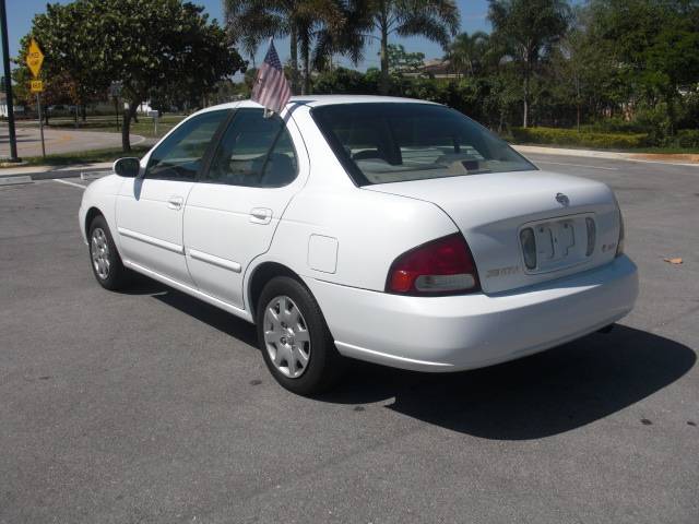 Nissan Sentra 2001 photo 4